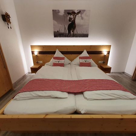 Gasthaus Zum Hirschen フルトヴァンゲン エクステリア 写真