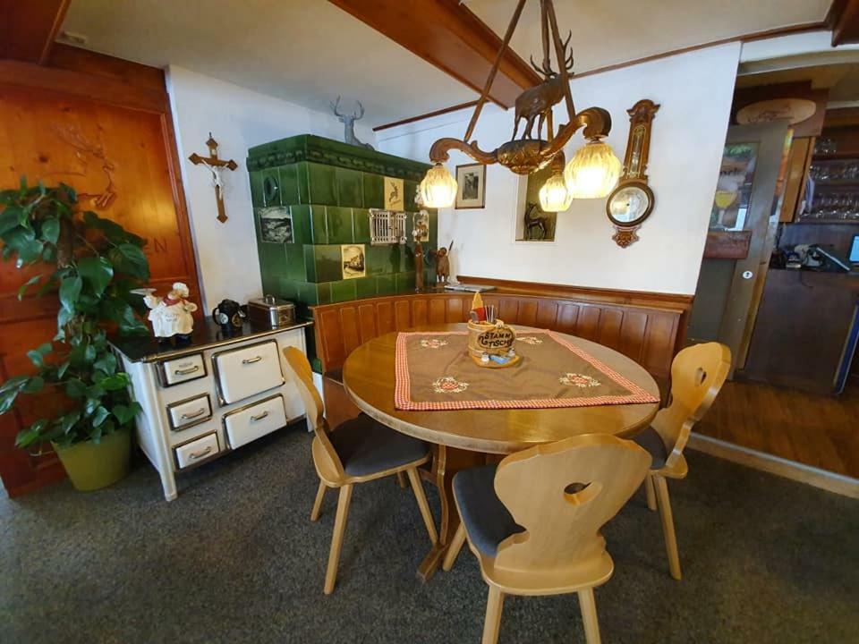 Gasthaus Zum Hirschen フルトヴァンゲン エクステリア 写真