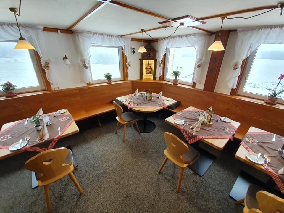 Gasthaus Zum Hirschen フルトヴァンゲン エクステリア 写真